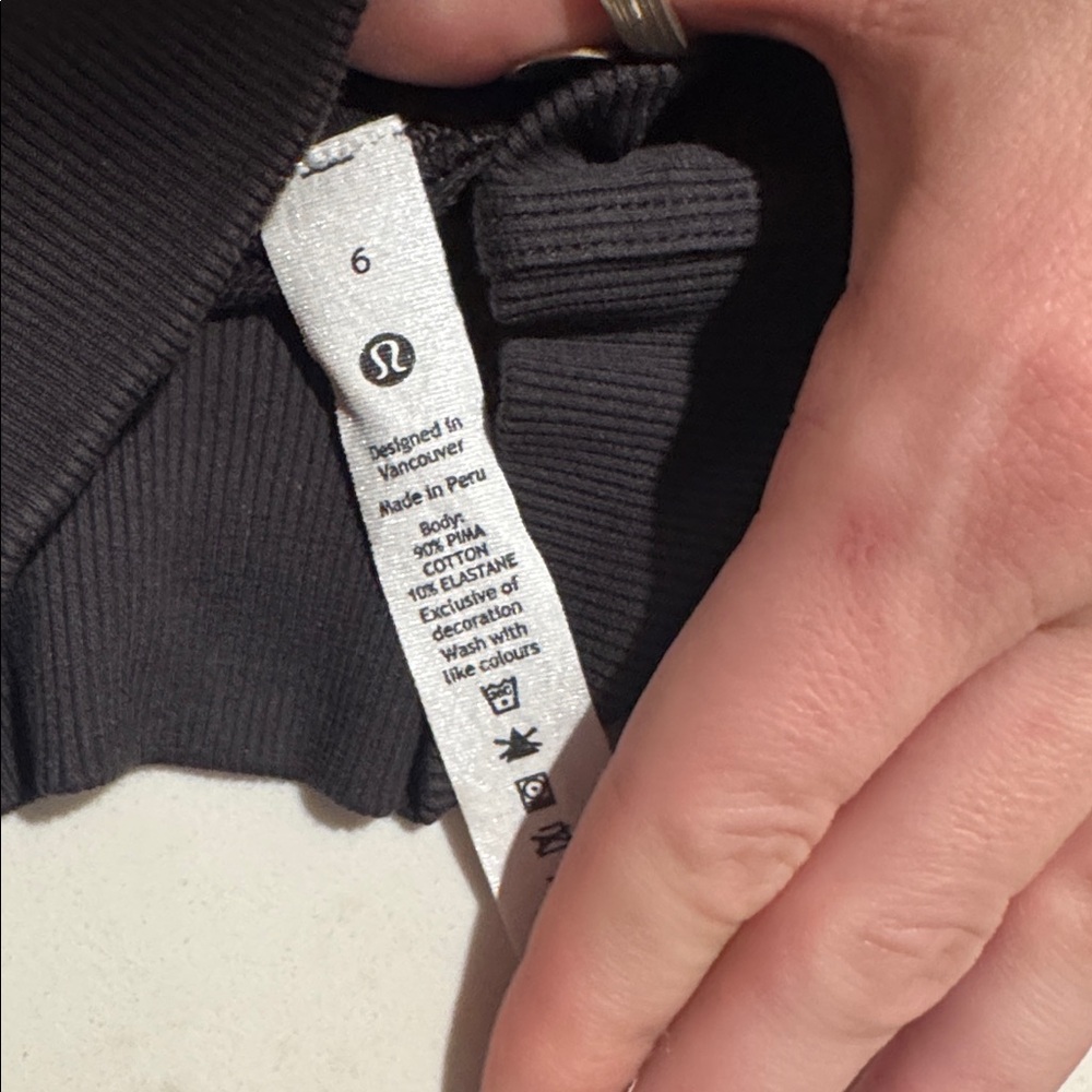 lululemon athletica Black Open-Back Sweatshirt - Picture 6 of 7